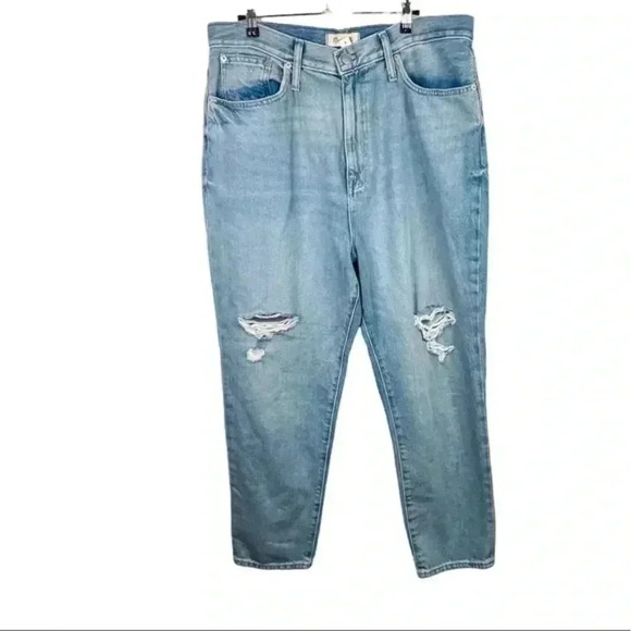 Madewell Straight Leg‎ High Waisted Distressed Mom Jean in Gilford Wash - Picture 1 of 9
